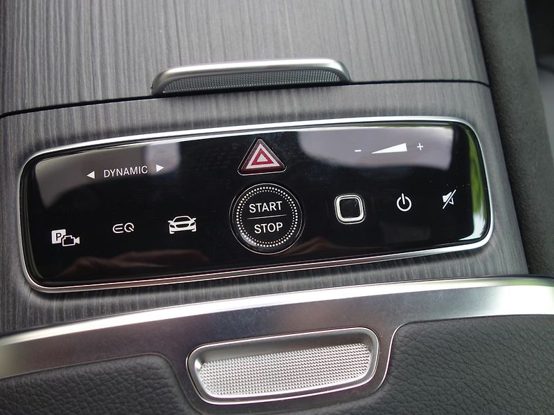 Mercedes-Benz EQE (2024) 350*4M*AMG*PAN*HYPERSCREEN*TOP - fotka 25 z 50