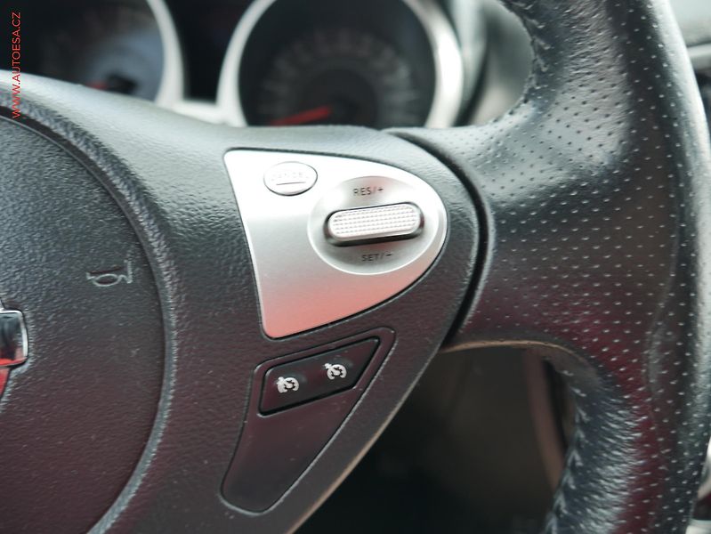 Nissan Juke (2017) 1.6i, ČR, AT - fotka 20 z 22