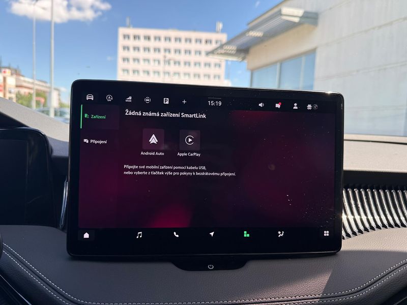 Škoda Superb Sportline 2.0 TSI 150kw DSG - fotka 14 z 27