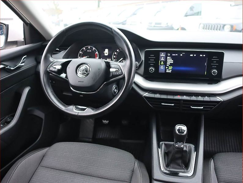 Škoda Octavia (2021) Ambition 1.5 TSI, Tempomat - fotka 7 z 20