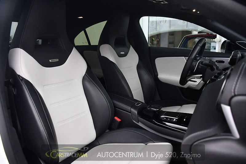 Mercedes-Benz CLA AMG 35 KESSY PANO 4MATIC - fotka 17 z 58