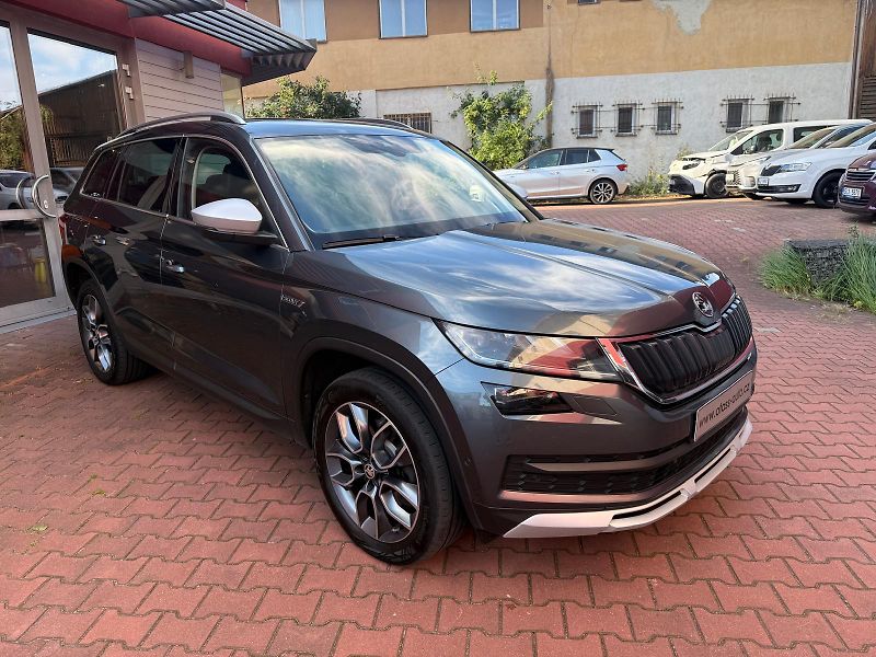 Škoda Kodiaq (2020) SCOUT 4x4, 7 míst, panorama,TZ - fotka 3 z 23