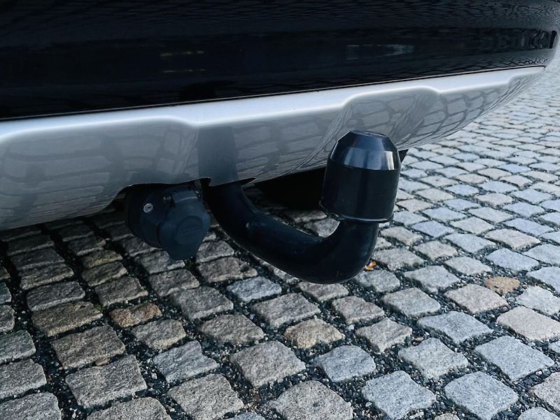 Volvo XC60 2.0D 5VÁLEC AUT TAŽNÉ VÝHŘEV - fotka 22 z 43