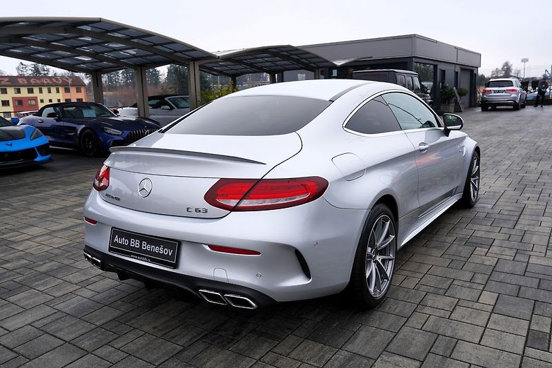 Mercedes-Benz Třídy C C 63 AMG Performance/480 PS/ČR - fotka 6 z 36