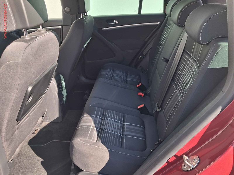 Volkswagen Tiguan (2015) 1.4 TSi 4motion, Lounge - fotka 10 z 19
