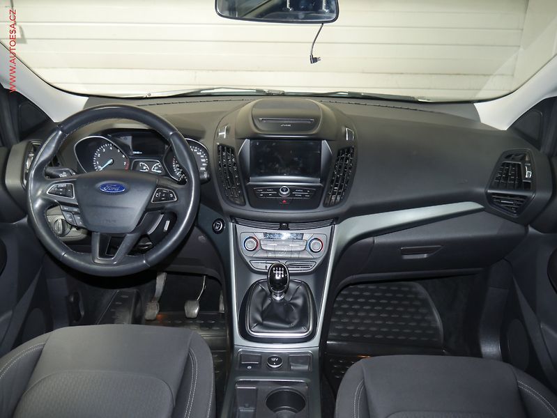Ford Kuga (2018) 1.5EB, Navi, TZ - fotka 8 z 20