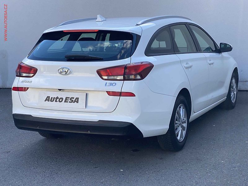 Hyundai i30 (2020) 1.4 T-GDi, 1.maj,ČR, AC - fotka 4 z 15