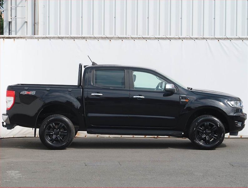 Ford Ranger (2022) XLT 2.0 EcoBlue - fotka 6 z 20