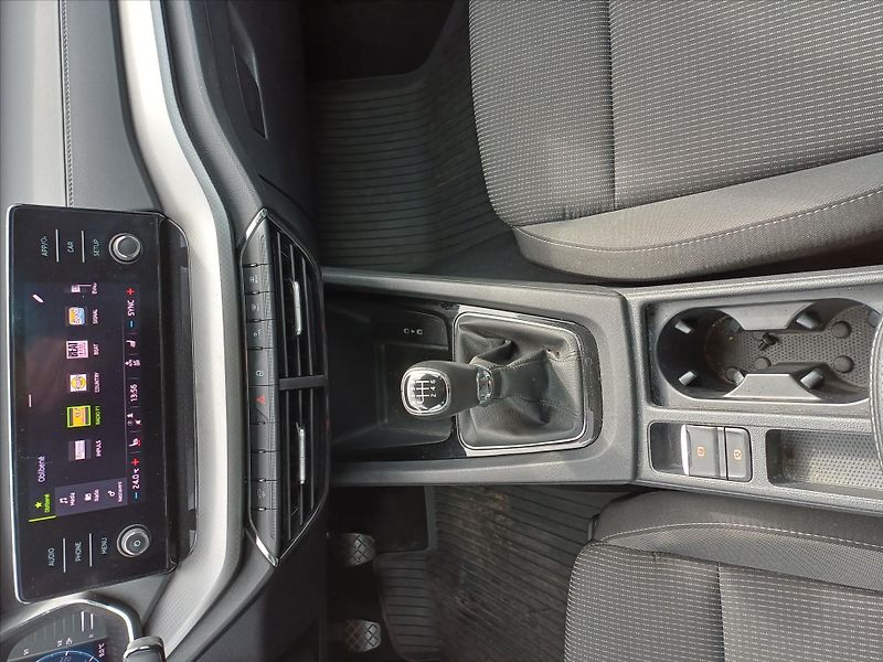 Škoda Octavia 1,5   TSI 110kW Ambition - fotka 14 z 28