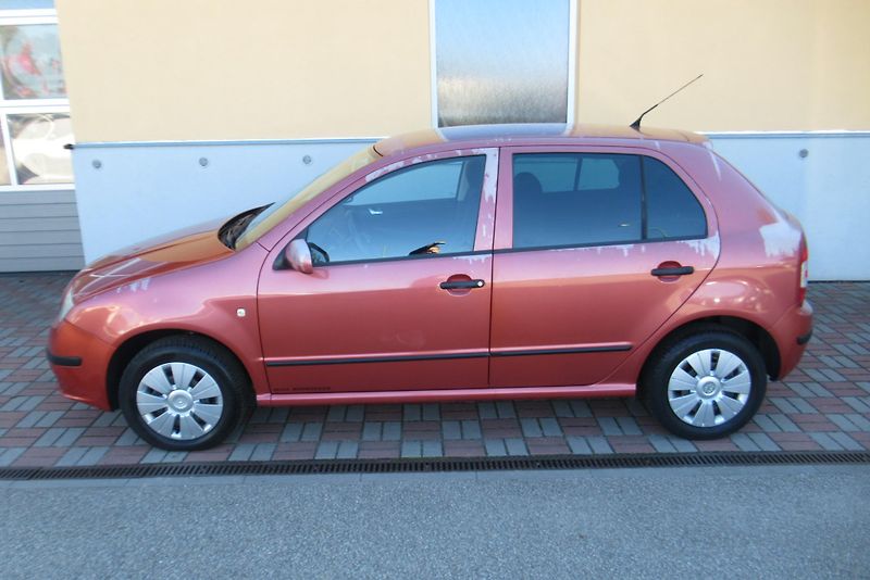 Škoda Fabia 1.2i 12V KLIMA VYHŘÍV. SEDAČKY - fotka 6 z 19