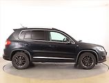 Volkswagen Tiguan (2010) R-Line 2.0 TSI, 4X4, Automat - náhled 6