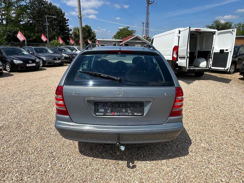 Mercedes-Benz Třídy C C 220 CDI Avantgarde - fotka 4 z 32
