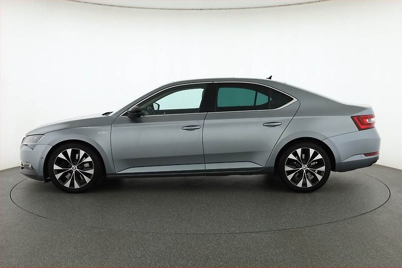 Škoda Superb (2015) Laurin&Klement 2.0 TSI, 4X4 - fotka 3 z 21