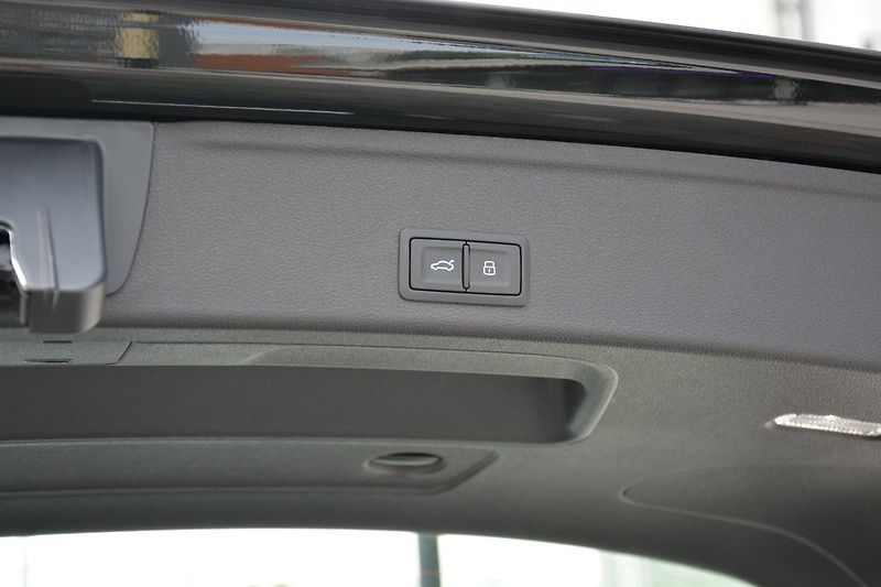 Audi A4 (2024) Avant S Line 5 Let Záruka+Serv - fotka 14 z 38