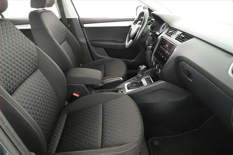 Škoda Octavia (2017) Style 2.0 TDI, Automat, Navi - fotka 7 z 18