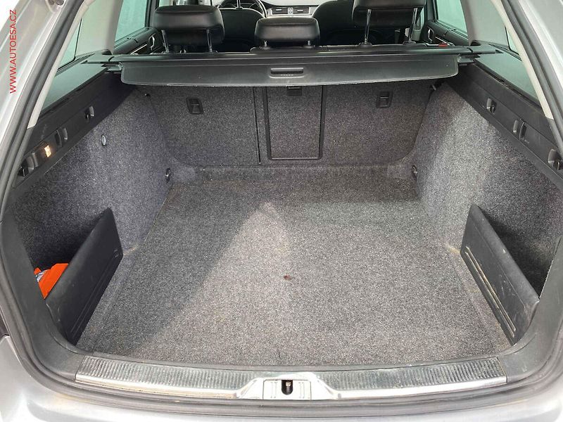 Škoda Superb (2015) 1.6 TDi, Elegance, kůže - fotka 7 z 17