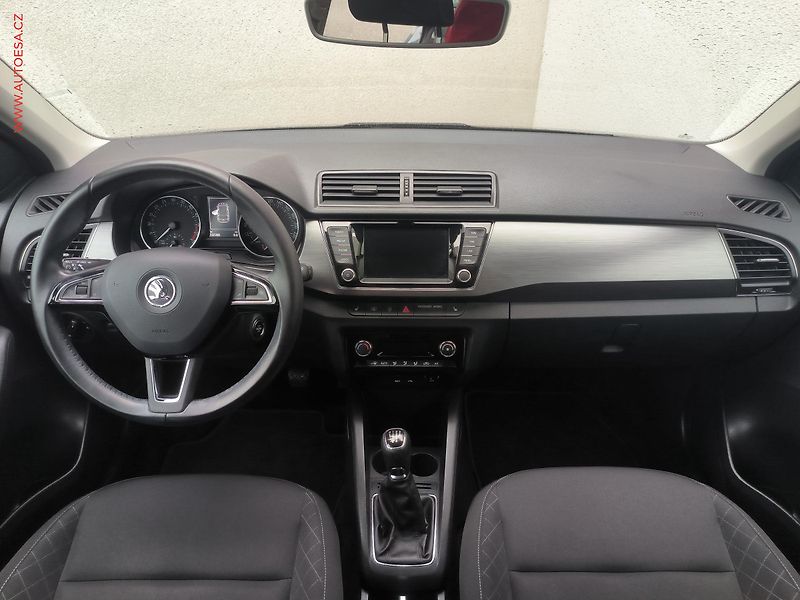 Škoda Fabia (2015) 1.4 TDi, Style, navi, +kola - fotka 8 z 22