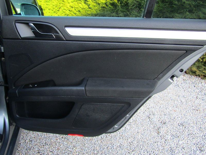 Škoda Superb (2011) 2.0 TDI 103kW  BEZ KOROZE - fotka 25 z 41