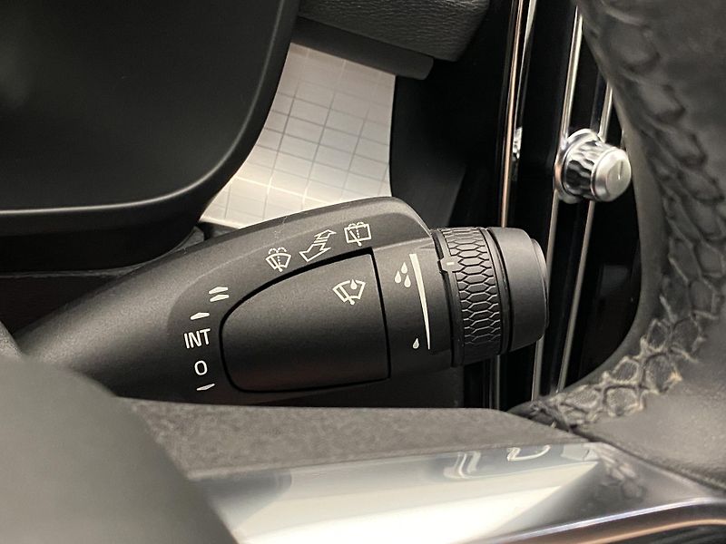 Volvo XC40 B4 BRIGHT PLUS AUT CZ - fotka 23 z 56