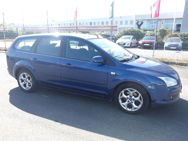 Ford Focus 1,6TDCi KLIMA ! 2xPNEU ! - fotka 10 z 28