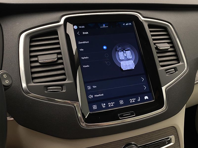 Volvo XC90 B5 AWD CORE AUT CZ 7M - fotka 57 z 63