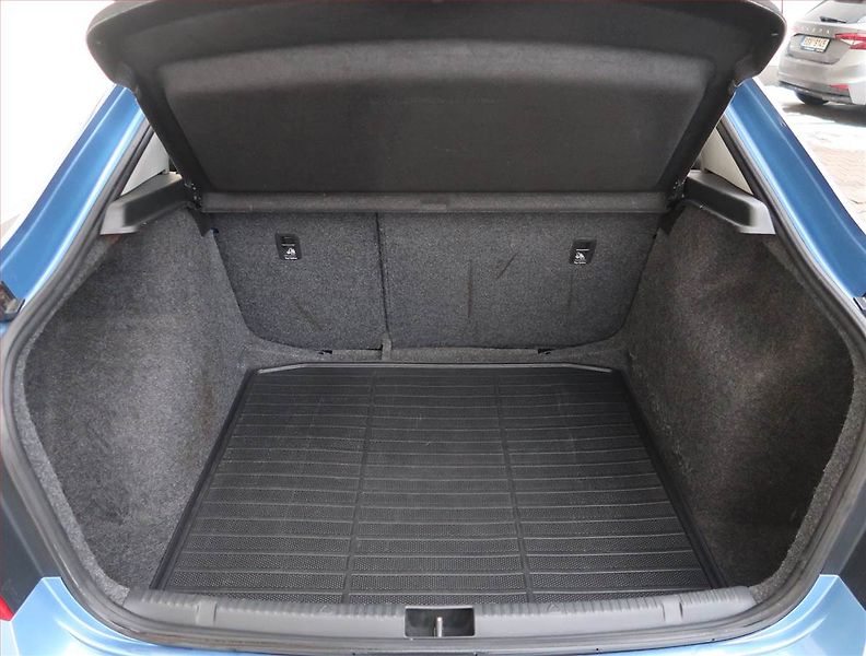 Škoda Rapid (2013) 1.2 TSI, ČR,1.maj - fotka 13 z 16