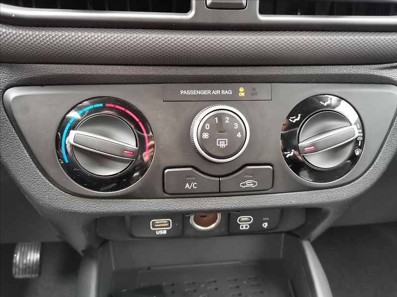 Hyundai i10 (2025) 1,2 i Smart - fotka 13 z 14