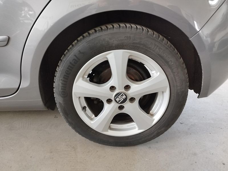 Volkswagen Golf Plus (2010) 1,6TDI,77KW,AUT.KLIMA,ALU KOLA - fotka 8 z 25