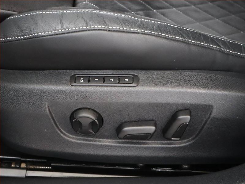 Škoda Superb (2021) Sportline 2.0 TSI - fotka 18 z 19