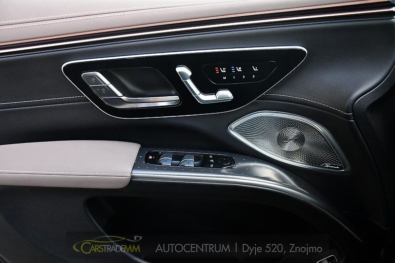 Mercedes-Benz EQS 450 4M SUV AMG TAŽNÉ HUD - fotka 26 z 58