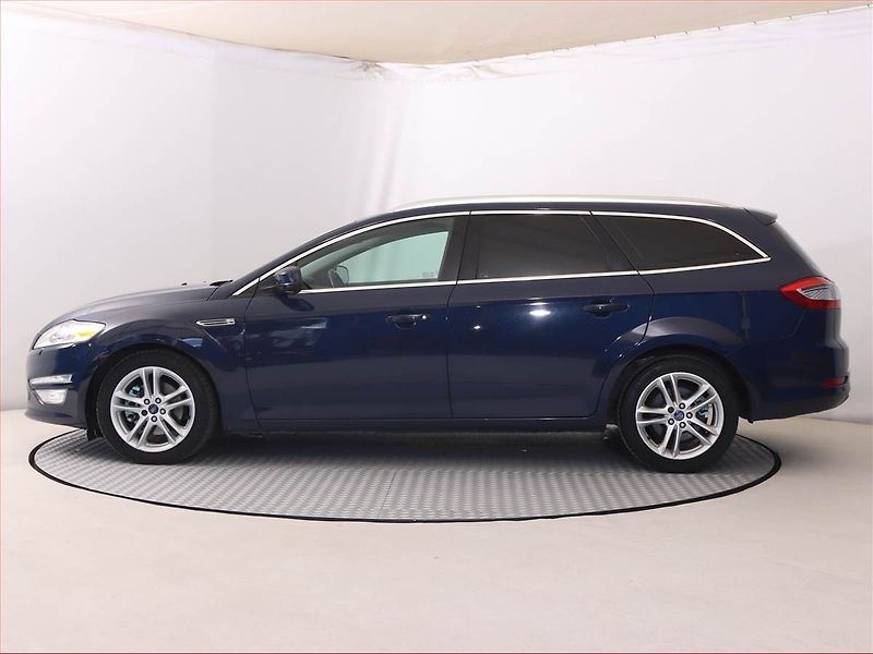Ford Mondeo (2012) Trend 2.0 TDCi, Navi, Xenony - fotka 3 z 19
