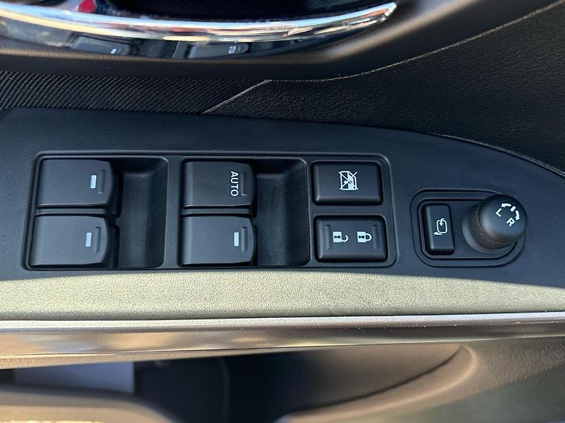 Suzuki S-Cross (2023) 1.4 BoosterJet Premium 4x4 - fotka 14 z 24