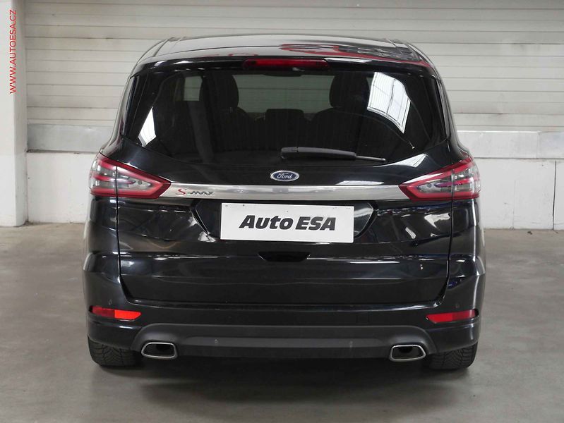 Ford S-MAX (2016) 2.0 TDCi, 2.maj,ČR, AT, park - fotka 5 z 17