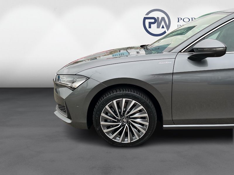 Škoda Superb L&K 2,0TDi 142 4X4 DSG - fotka 10 z 26