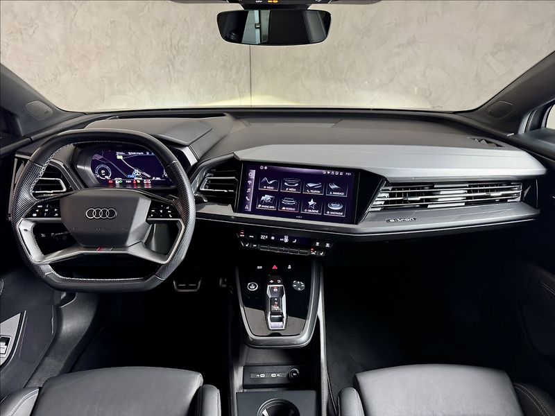 Audi Q4 e-tron 40 S-Line LED Matrix Assist - fotka 49 z 50