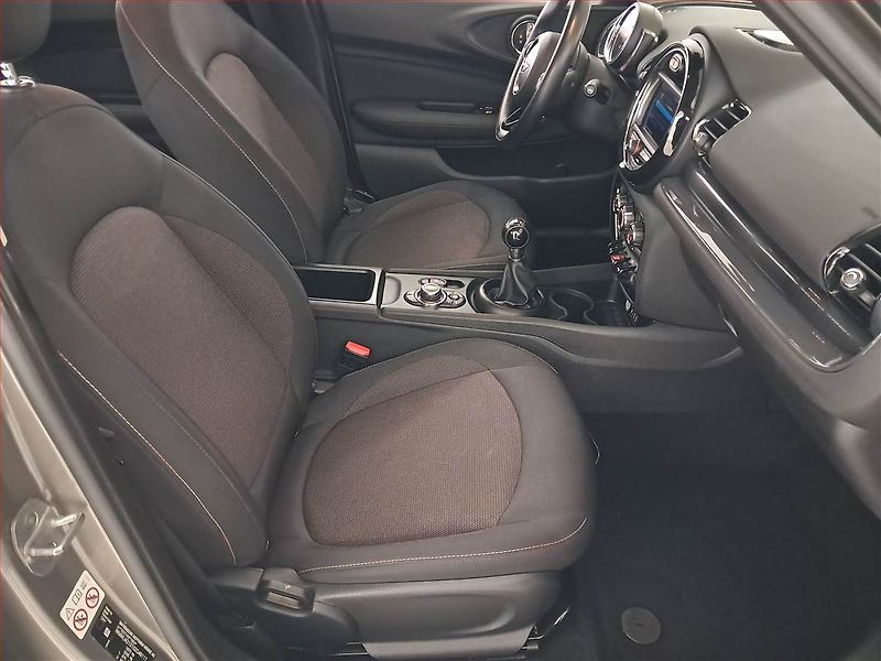 Mini Clubman (2018) Cooper, Navi, Tempomat - fotka 9 z 20