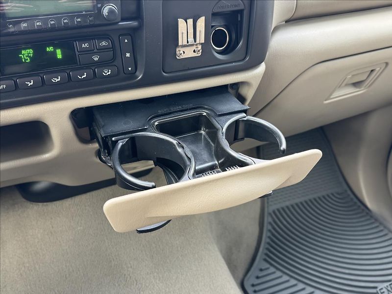 Ford Excursion 6,0 V8 4X4 KŮŽE TAŽNÉ NOVÁ STK - fotka 15 z 39