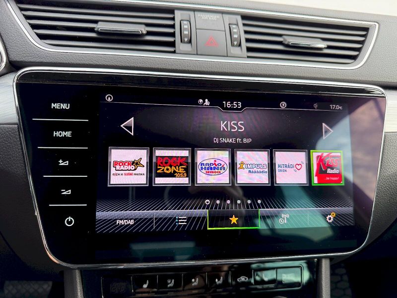 Škoda Superb (2022) 2.0 TDI 110kW DSG Business - fotka 24 z 35