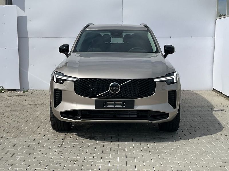 Volvo XC90 PLUS DARK T8 RECHARGE AWD 335k - fotka 3 z 22