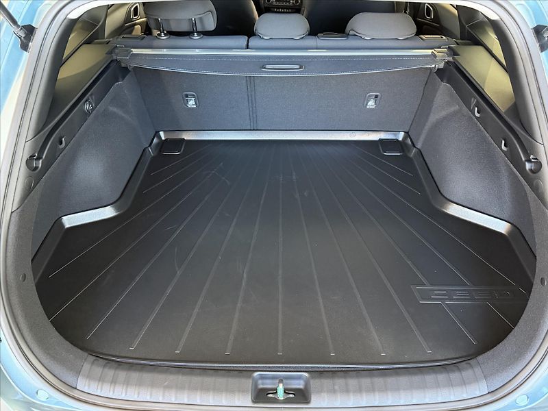 Kia Ceed 1,5 T-GDI SW 7DCT TOP+Business - fotka 10 z 10