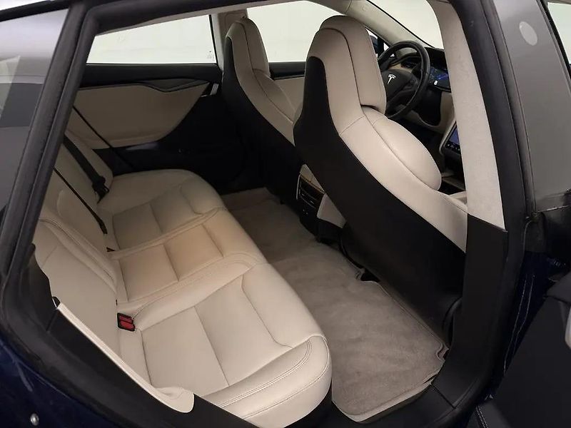 Tesla Model S 100D AWD 386kW SOH 88% - fotka 11 z 15