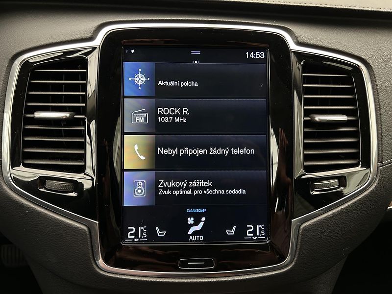 Volvo XC90 2.0 D5 4x4 Inscription - fotka 27 z 35