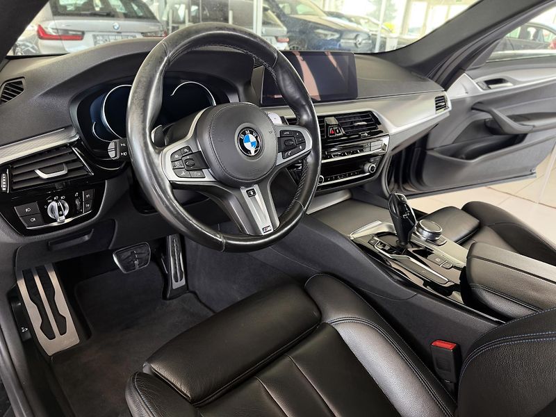 BMW Řada 5 530i xDrive*M-SPORT*REZERVACE! - fotka 9 z 42
