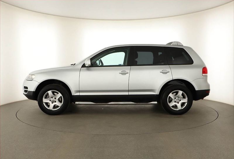 Volkswagen Touareg (2006) 3.0 V6 TDI, 4X4, Automat - fotka 3 z 16