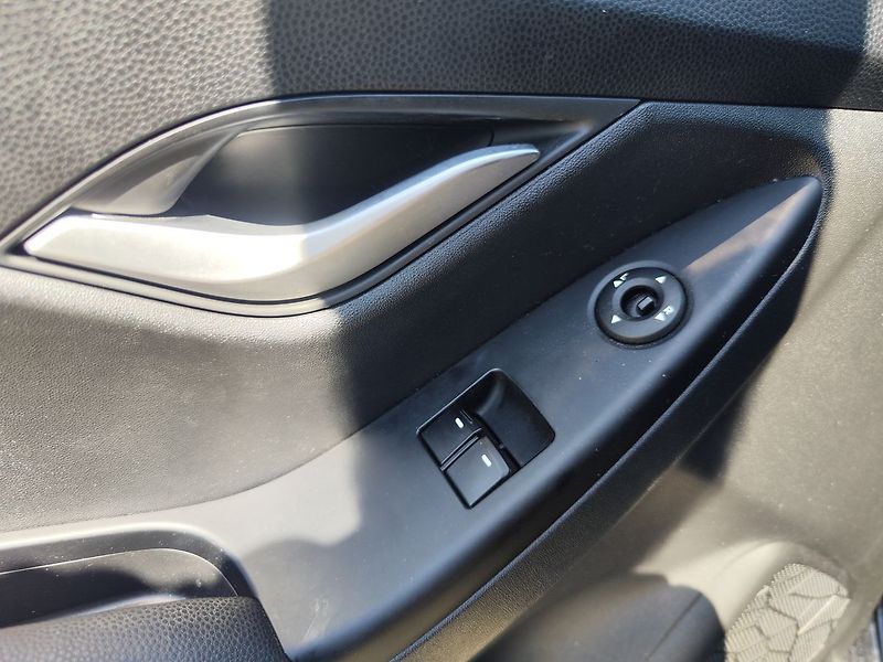 Hyundai ix20 1.4i/66kW Trikolor Club - fotka 26 z 29