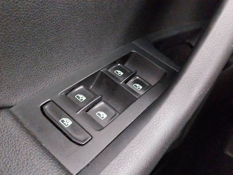 Škoda Octavia (2018) Style 1.6 TDI, Automat, Navi - fotka 20 z 22