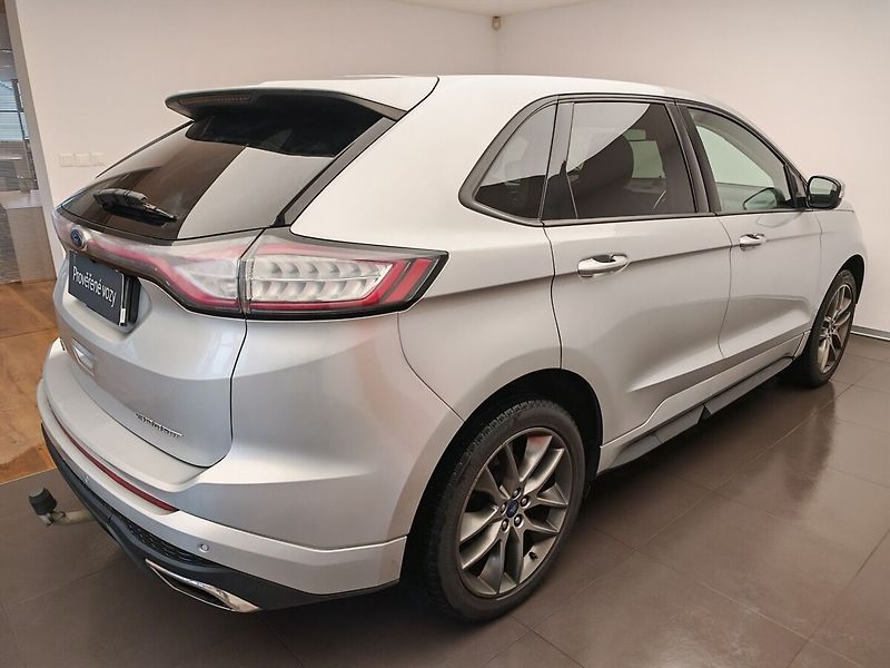 Ford Edge 2.0 Automat, 154 kW - fotka 4 z 44