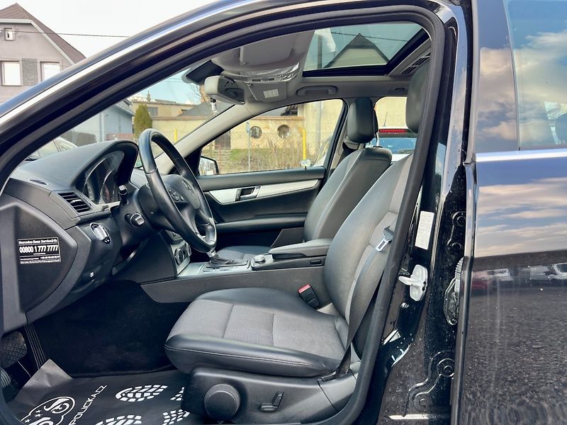 Mercedes-Benz Třídy C (2010) 200 CDi 100 kW Aut.,Xenon,Navi - fotka 12 z 17