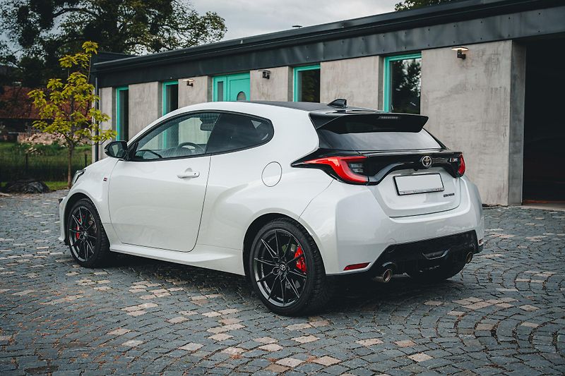 Toyota Yaris (2021) GR PERFORMANCE 4x4 1 MAJITEL  - fotka 2 z 59