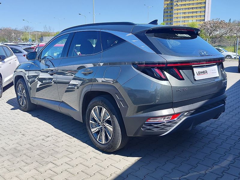 Hyundai Tucson 1.6 CRDI/100kW Smart Navi DCT - fotka 7 z 34